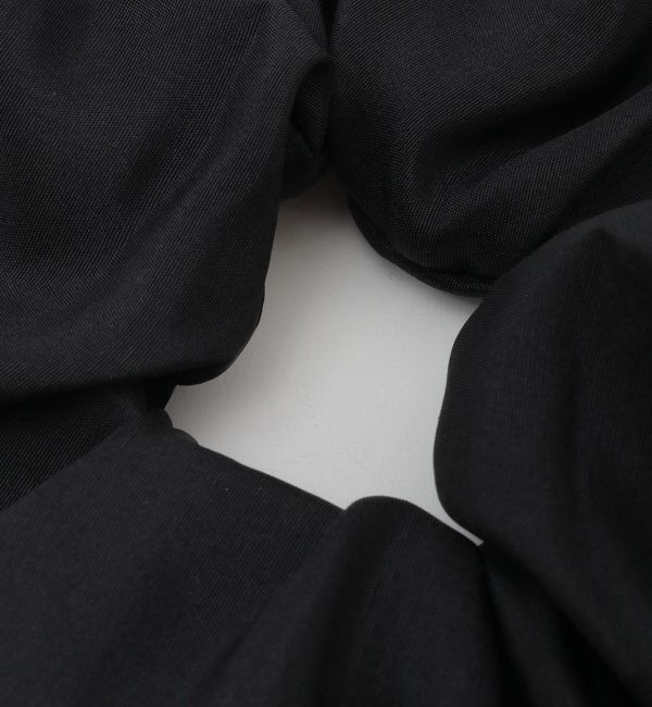 TIARA「【Heyep/ヘイップ】Silk Square Medium Scrunchie」|ヘアゴム・シュシュ|