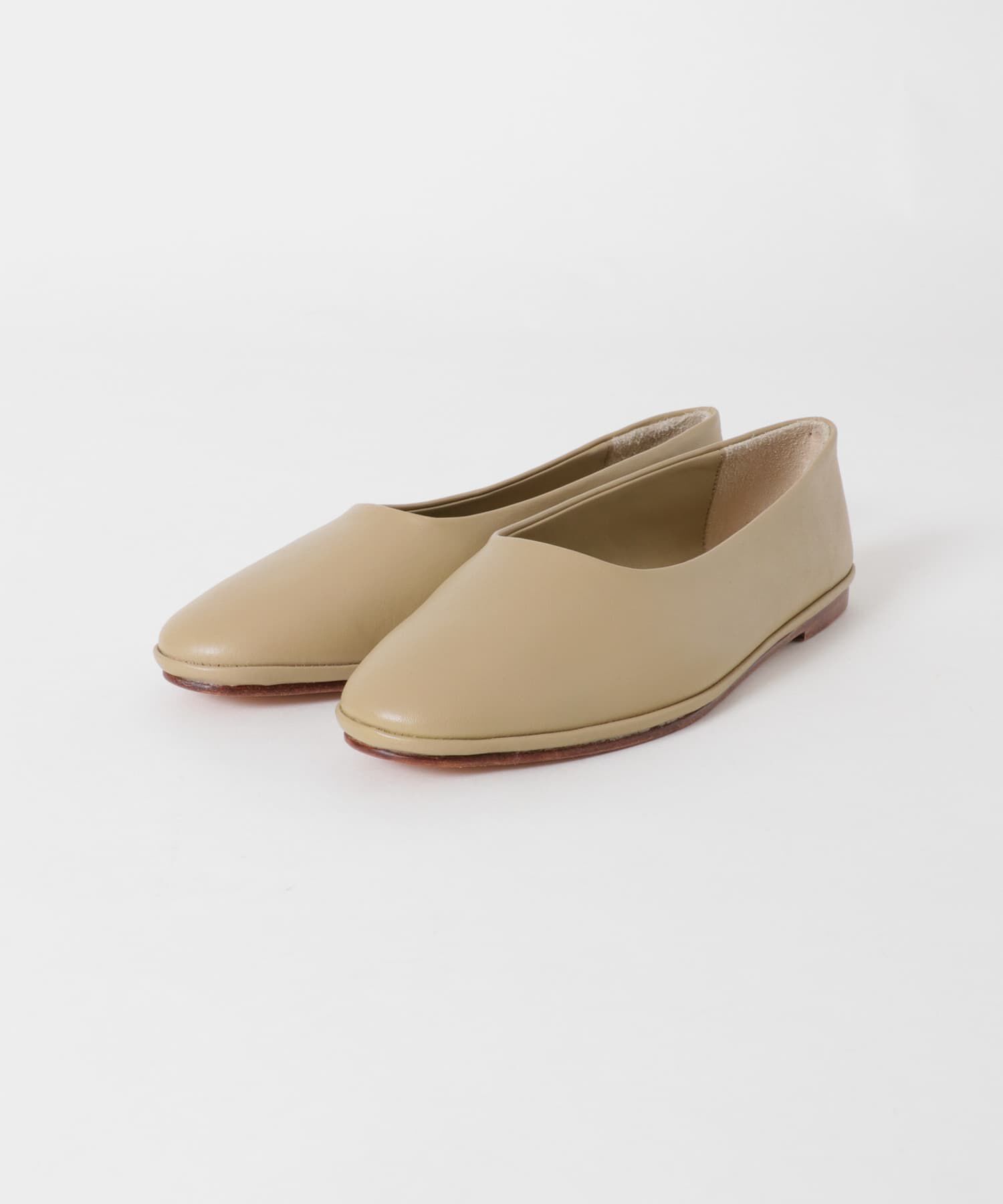URBAN RESEARCH「『一部別注カラー』WANDERUNG　Flat Leather Shoes」|パンプス|