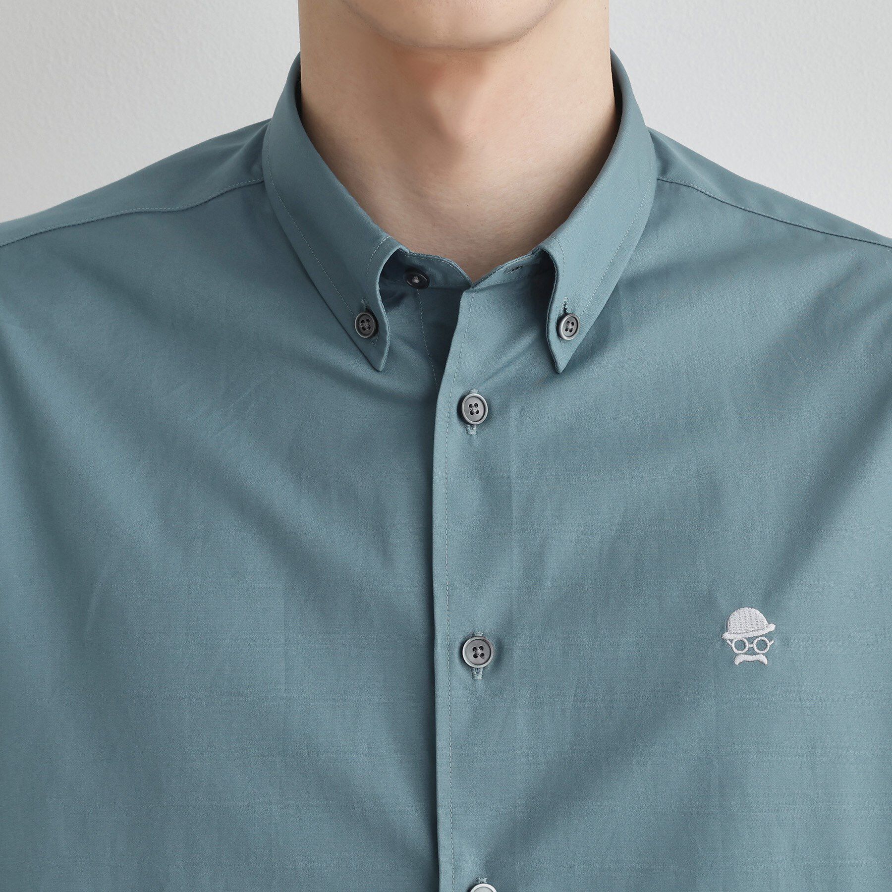 TAKEO KIKUCHI「【LIMITED】ワンポイント刺繍ボタンダウンシャツ」|シャツ・ブラウス|