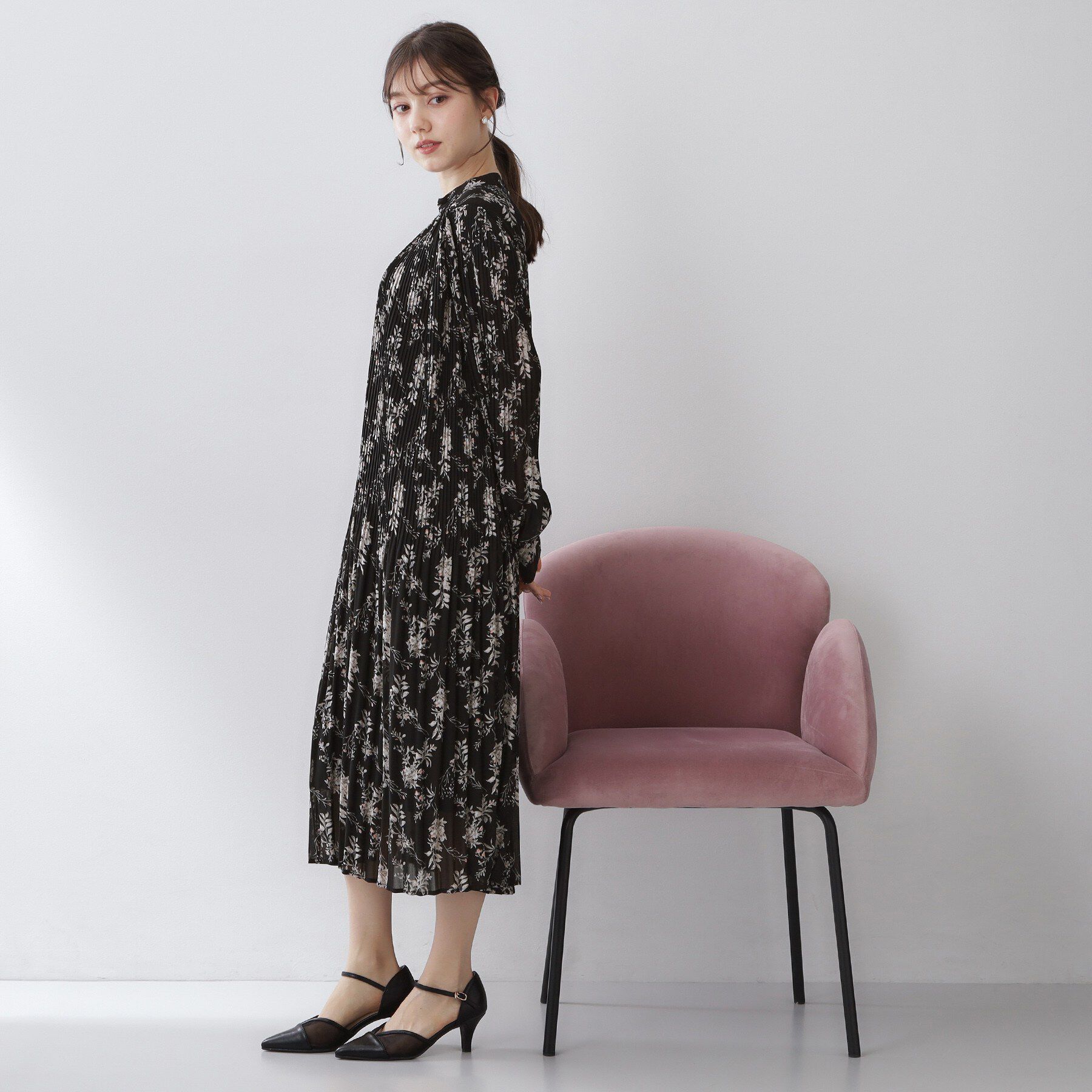 index「ベルト付きプリーツフレアワンピース【洗濯機OK/イージーアイロン/防シワ】《5col》」|ワンピース|