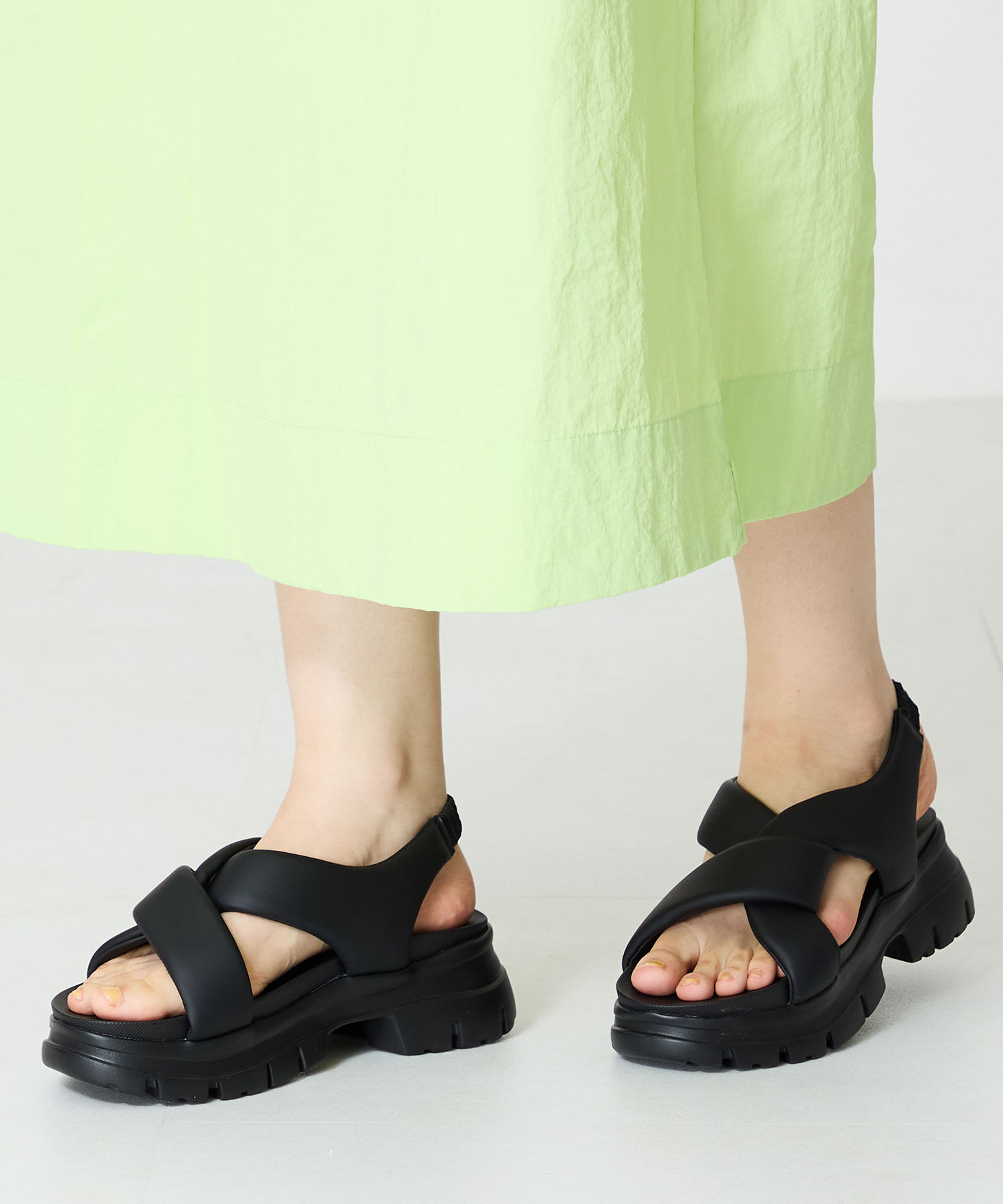 ORiental TRaffic「●2025春夏新作●クロスデザインパデット厚底サンダル/51216 サンダル 厚底 トレンド 人気 売れてる」|サンダル|