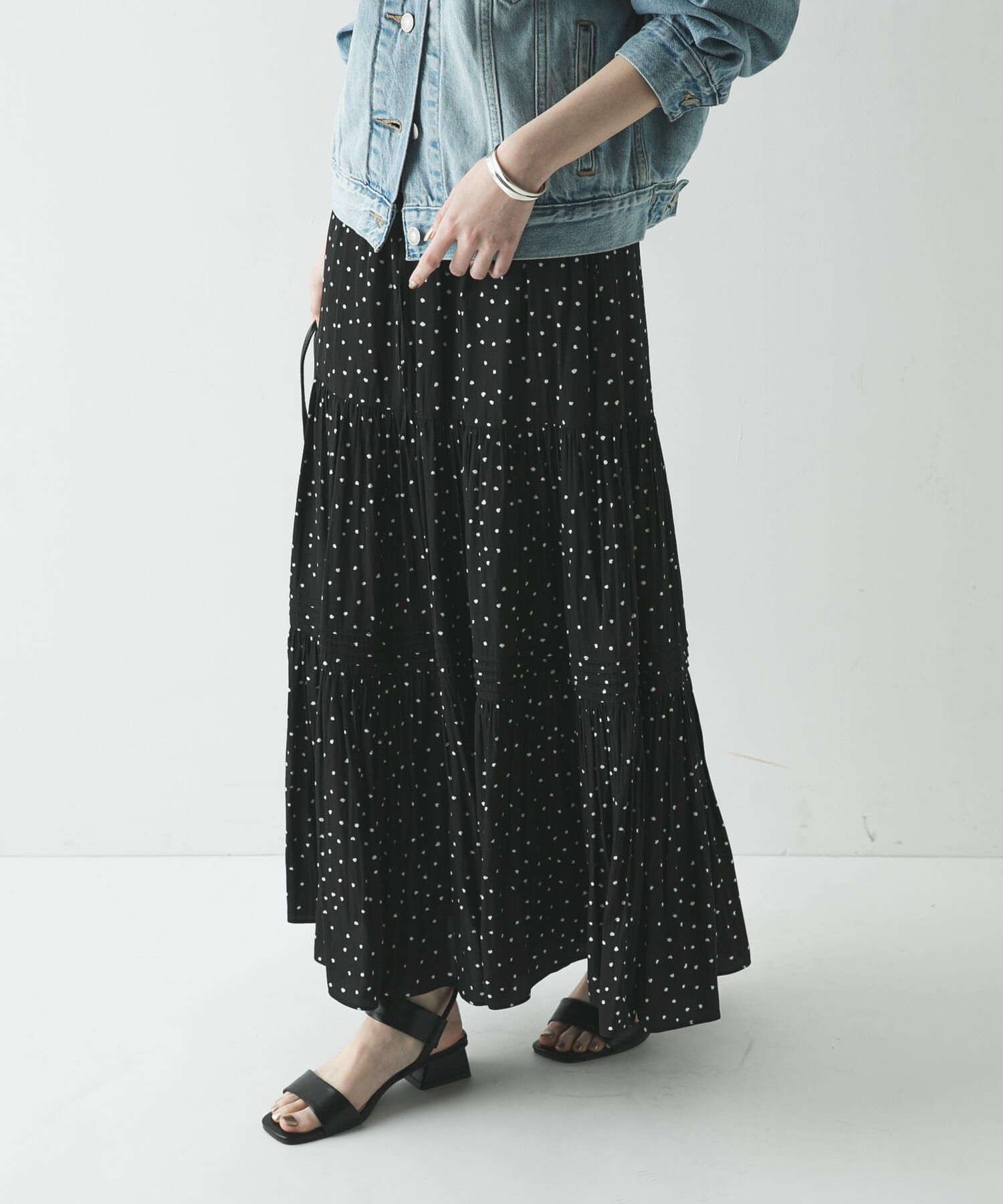 URBAN RESEARCH「ギャザーティアードドットスカート」|スカート|