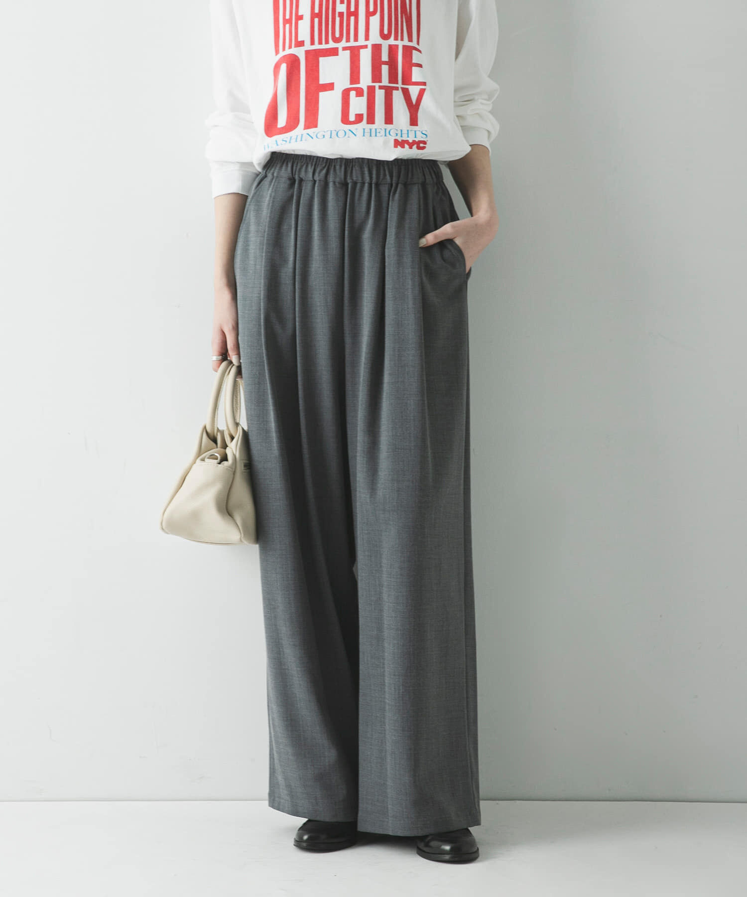 URBAN RESEARCH「『3サイズ展開』『イージーケア』タックギャザーストレートパンツ」|その他|チャコールグレー