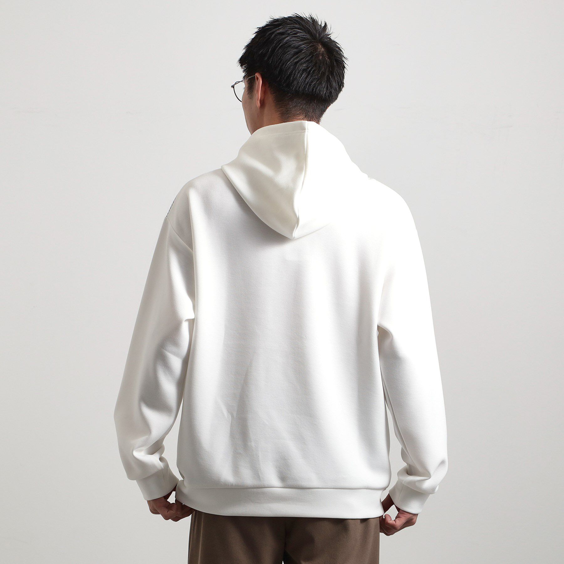 THE SHOP TK「【大人の休日スタイルにはこれ！】フロントチェック柄ニットパーカ　洗濯機OK」|パーカー|