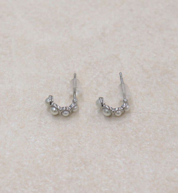 fredy emue「埋込パールCカーブピアス」|ピアス|