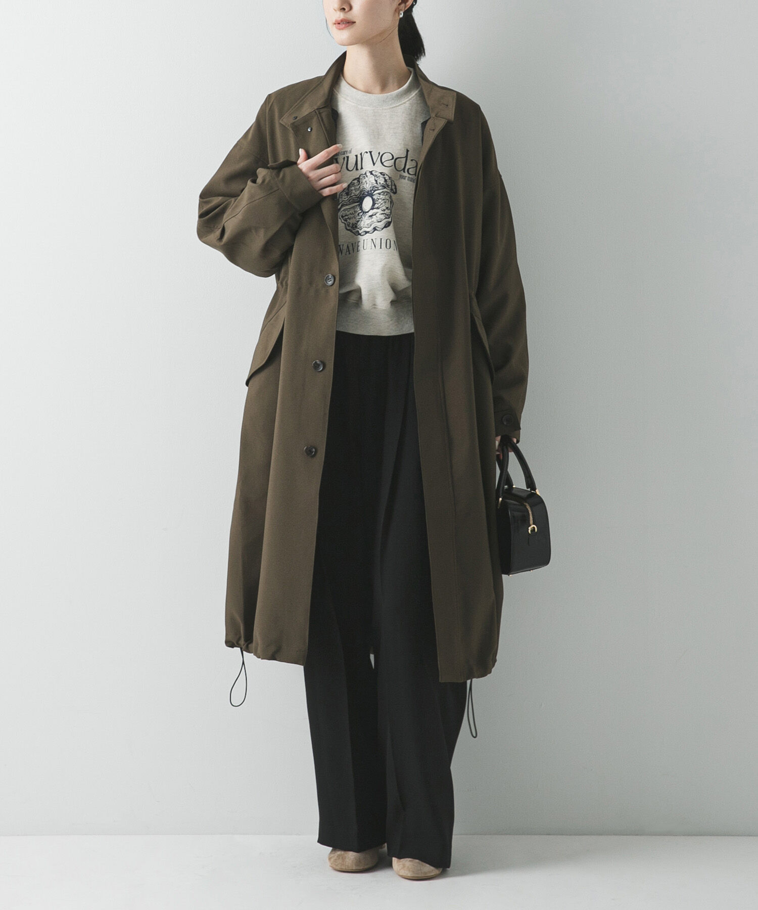 URBAN RESEARCH「『WEB限定』インナーダウン付スタンドカラーロングコート」|ノーカラーコート|カーキ