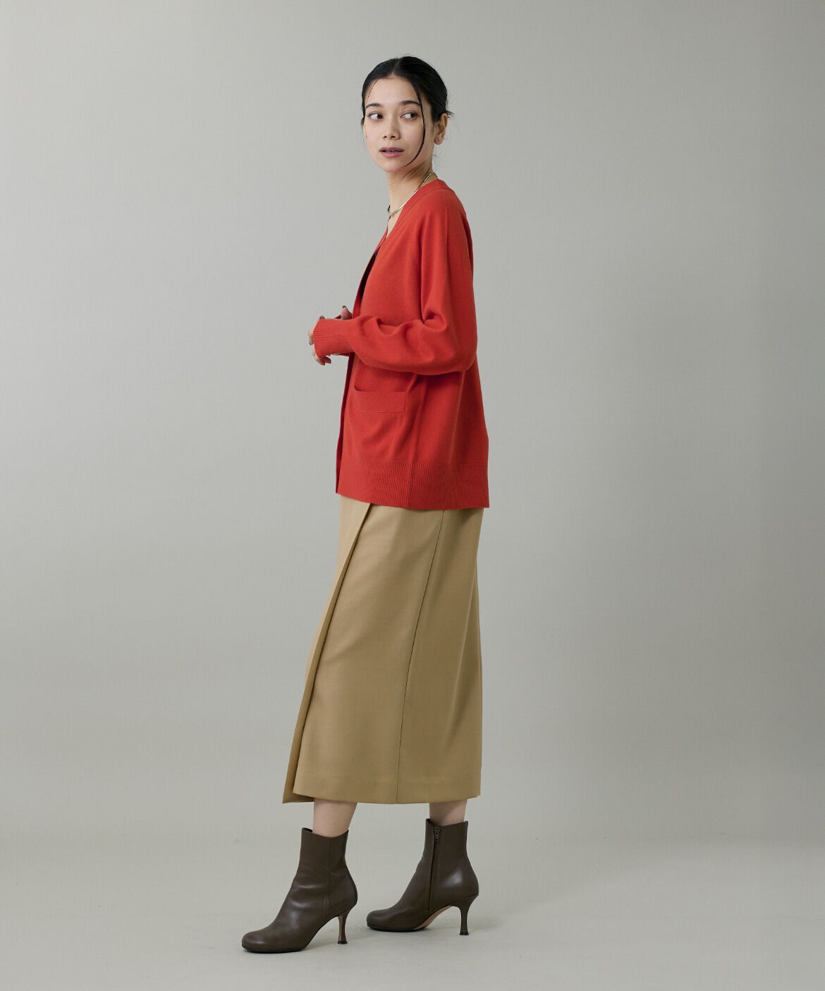 INED「《大きいサイズ》ライトカルゼ ラップ風タイトスカート」|タイト|