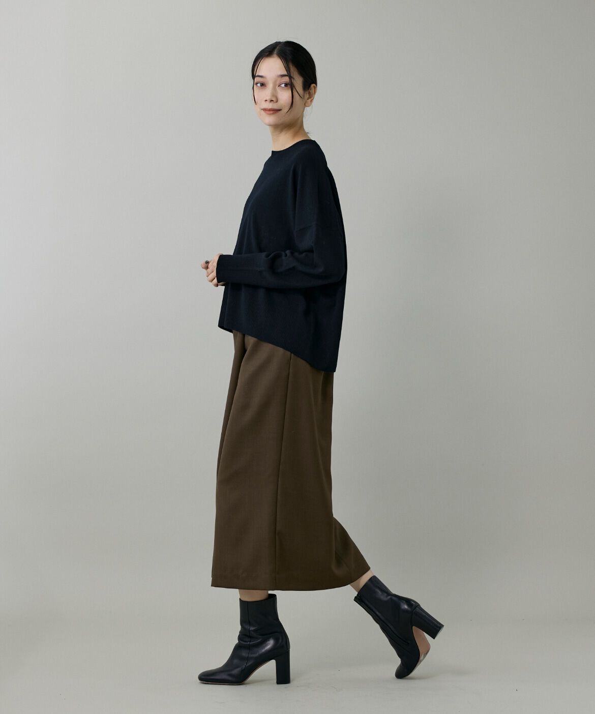 INED「《大きいサイズ》ライトカルゼ ラップ風タイトスカート」|タイト|