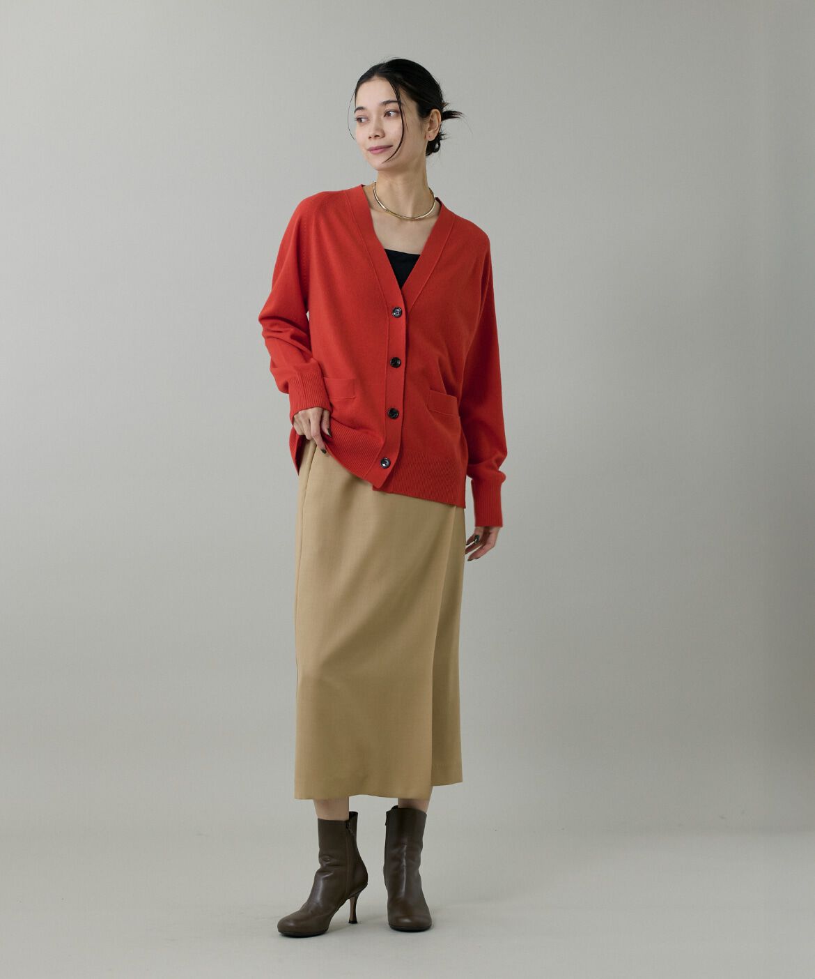 INED「《大きいサイズ》ライトカルゼ ラップ風タイトスカート」|タイト|