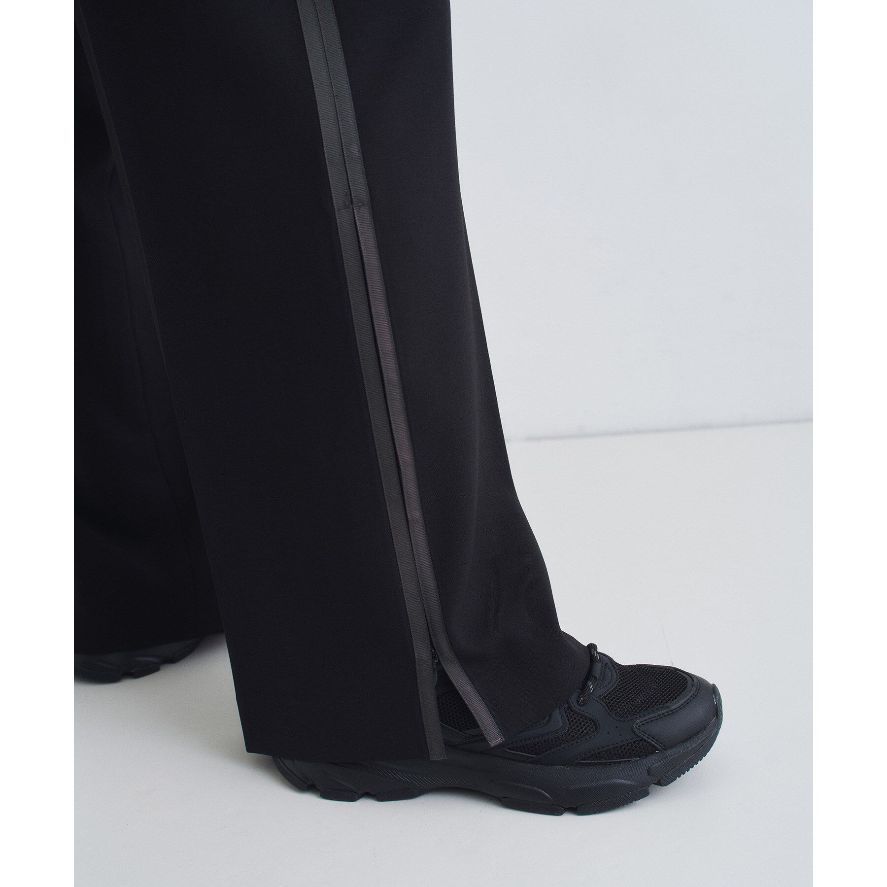 CODE A「line zip trousers」|その他|