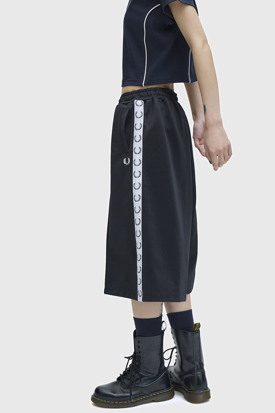 FRED PERRY 「Taped Track Shorts」|その他|