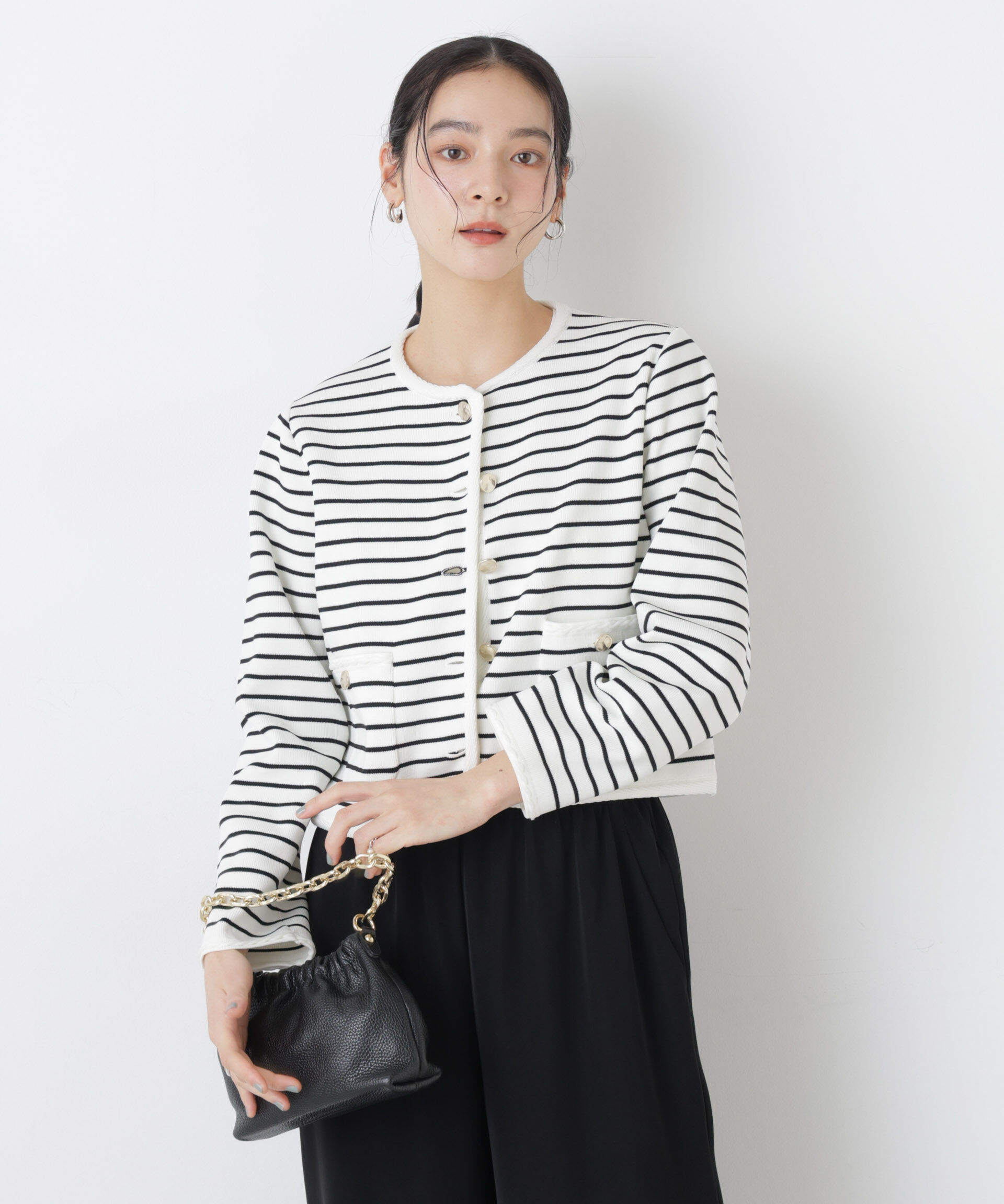 nano･universe「ゴールドボタンニットジャケット」|ニット・セーター|パターン1