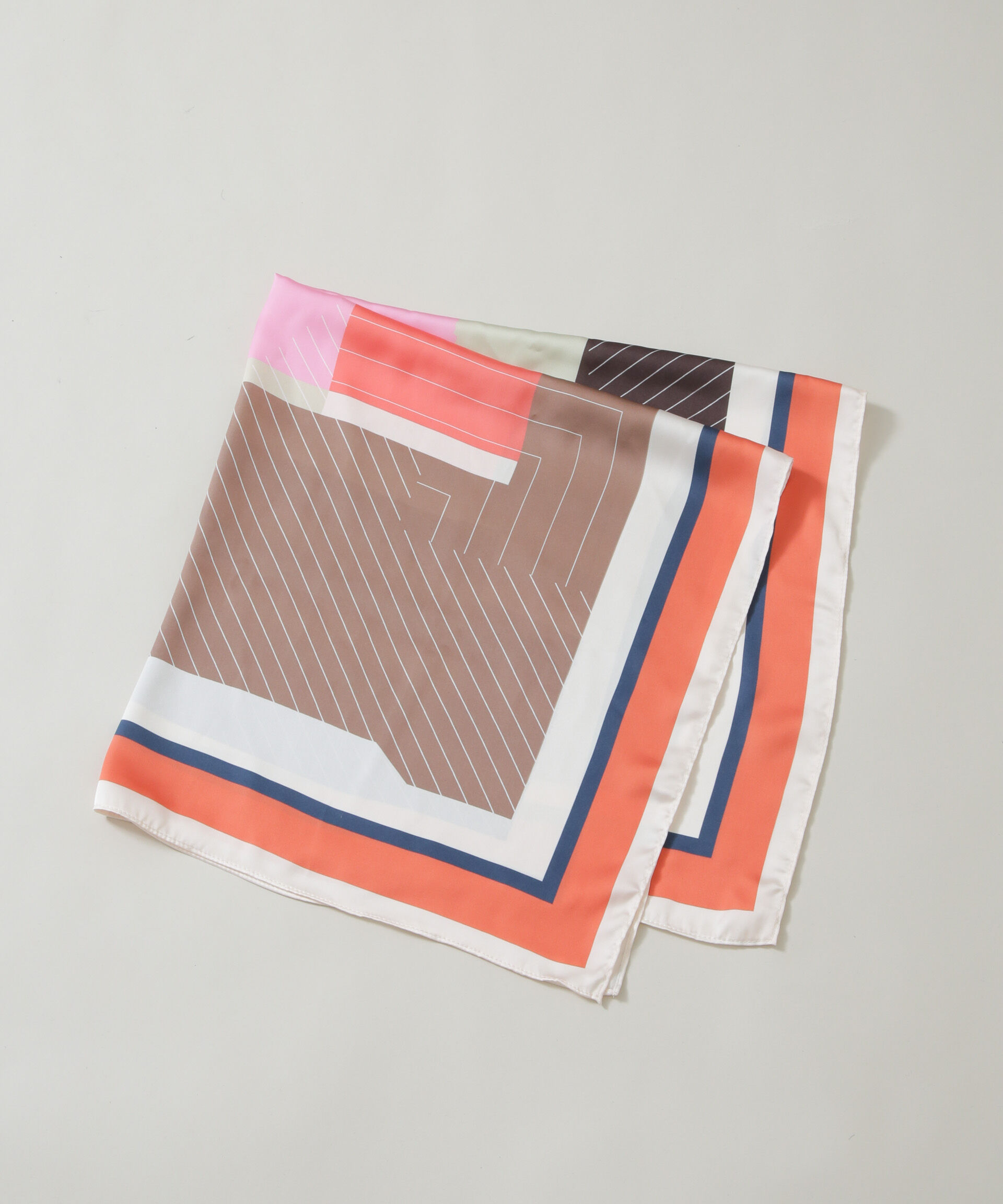 nano･universe「幾何柄スカーフ」|マフラー|