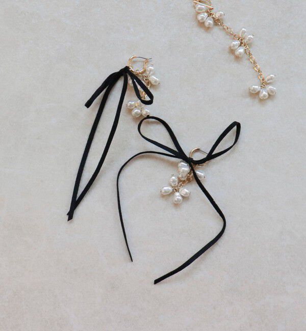 fredy emue「粒パールリボンピアス」|ピアス|