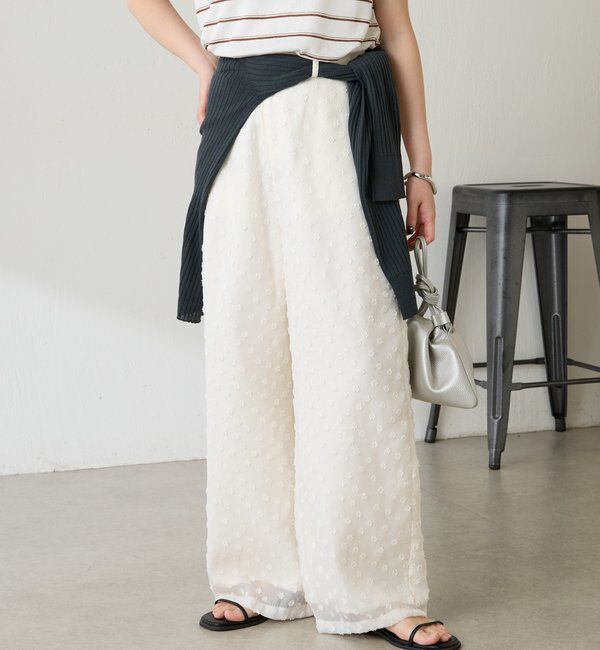  「【着映えデザイン】立体フラワーシアーワイドパンツ」|チノ|