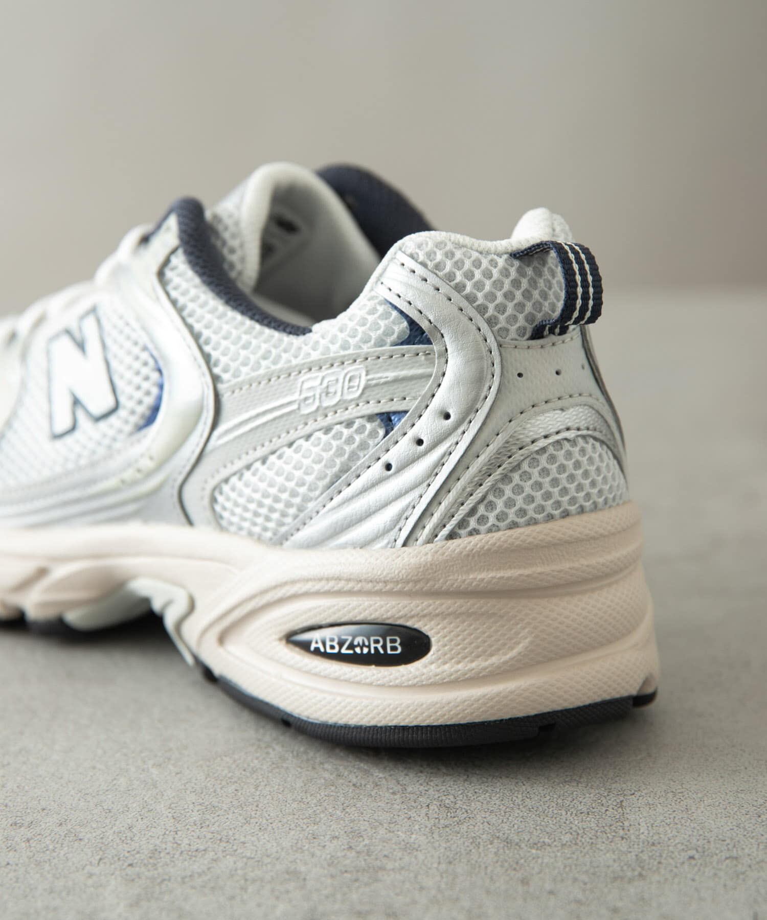 URBAN RESEARCH DOORS「NEW BALANCE　MR530KA」|スニーカー|