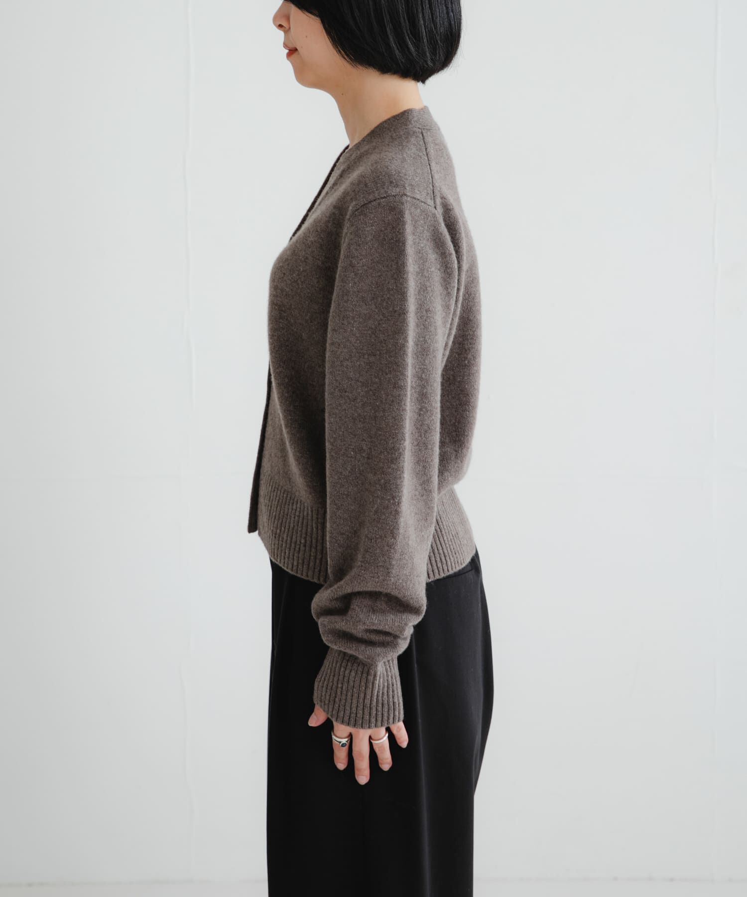 URBAN RESEARCH「カシミヤ強縮Vネックカーディガン」|カーディガン|