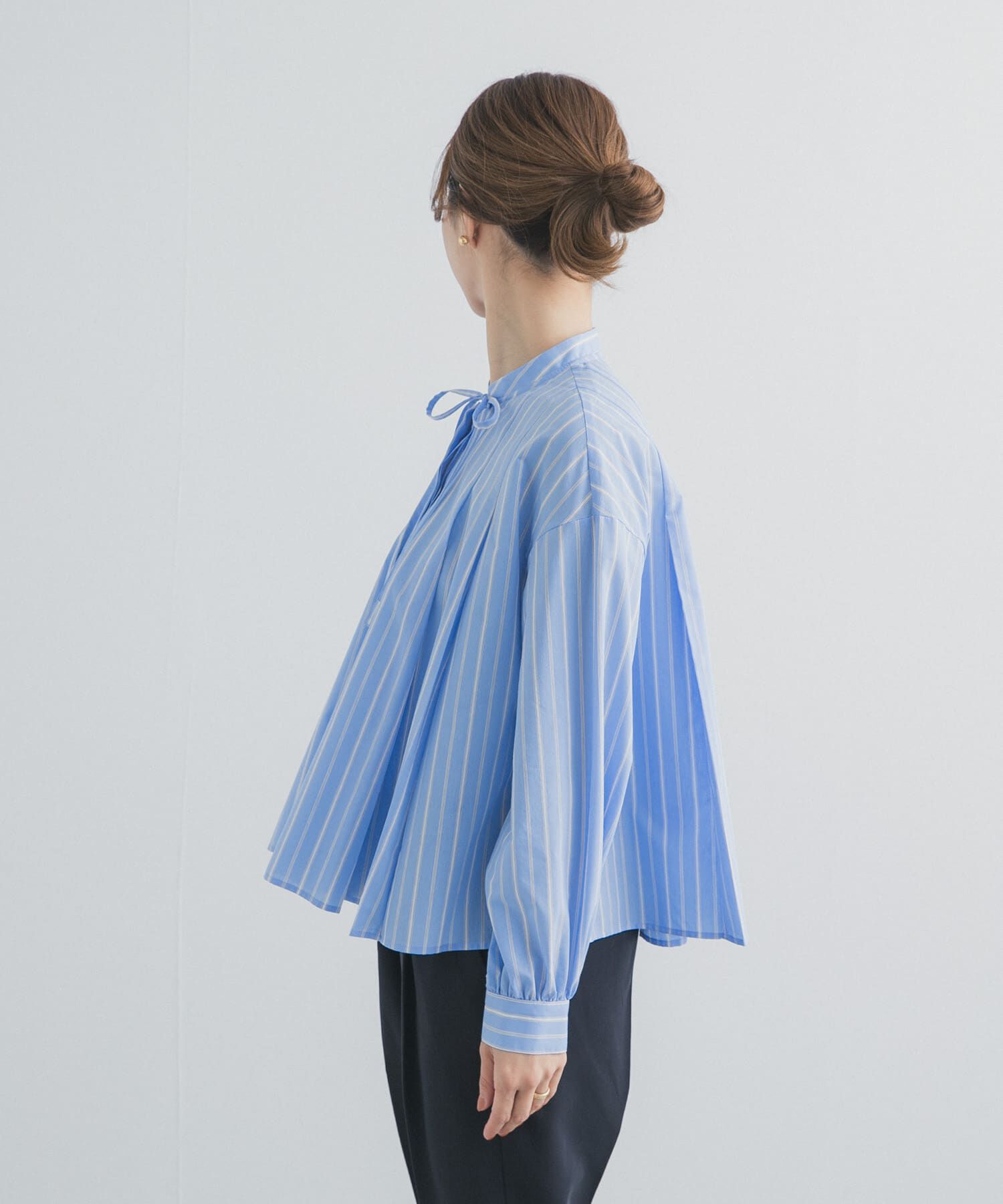 URBAN RESEARCH DOORS「ストライプリボンフレアブラウス」|シャツ・ブラウス|