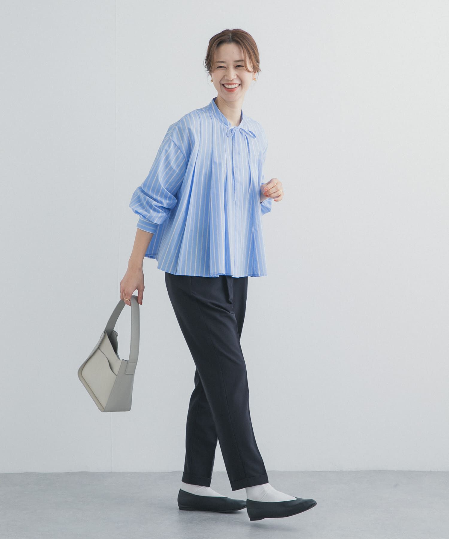 URBAN RESEARCH DOORS「ストライプリボンフレアブラウス」|シャツ・ブラウス|