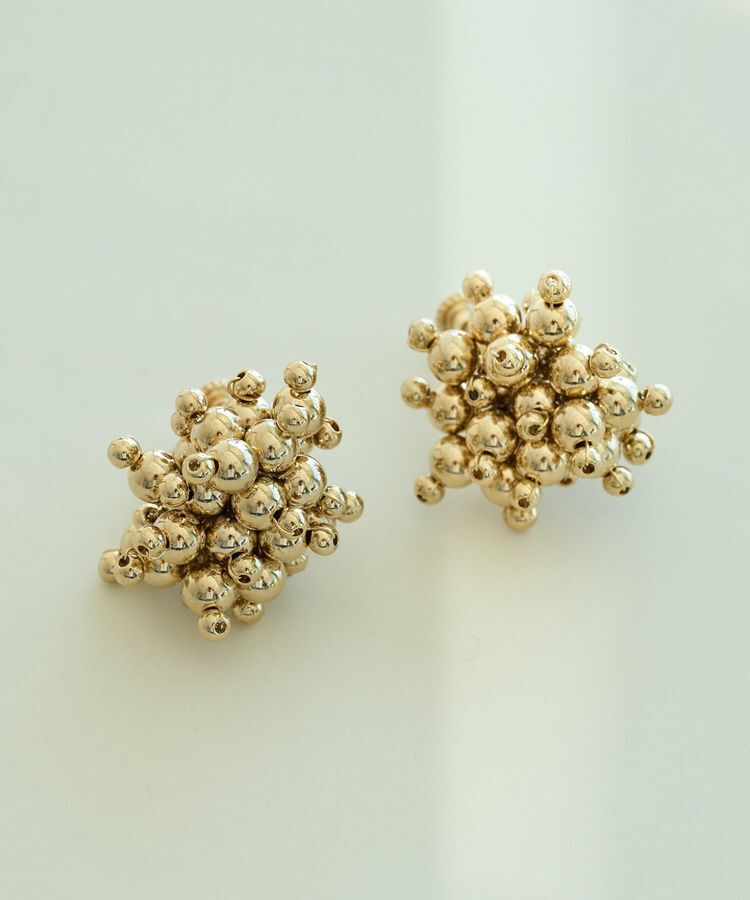 YECCA VECCA「ボリュームボールイヤリング」|イヤリング|