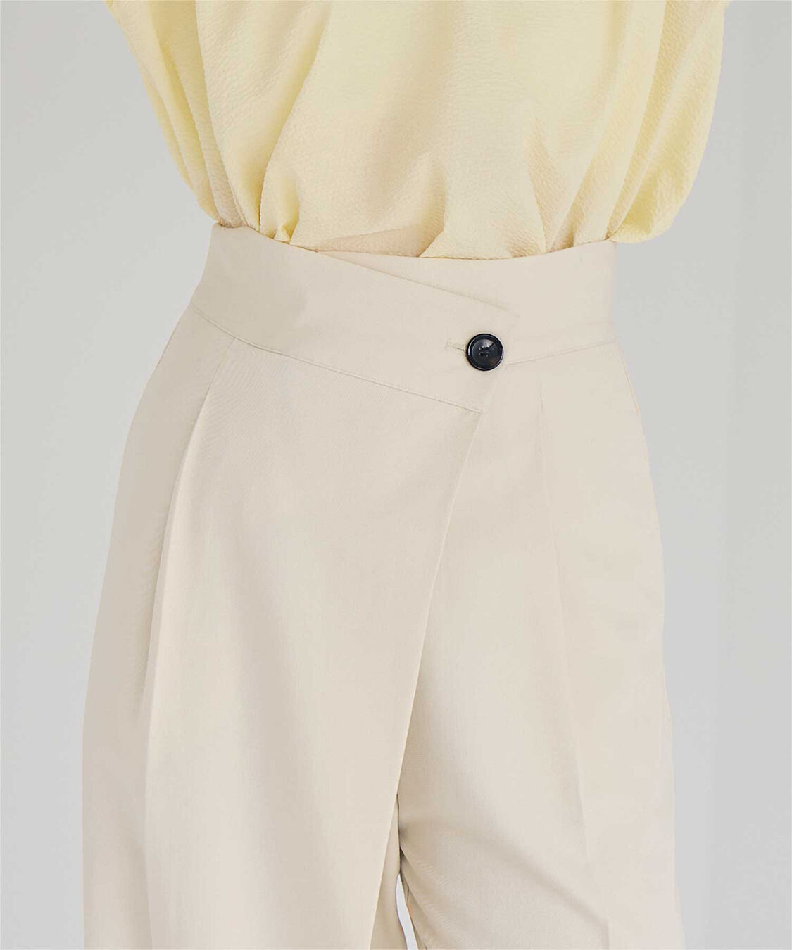 ur's「ラップ風デザインハイウエストパンツ」|スラックス|