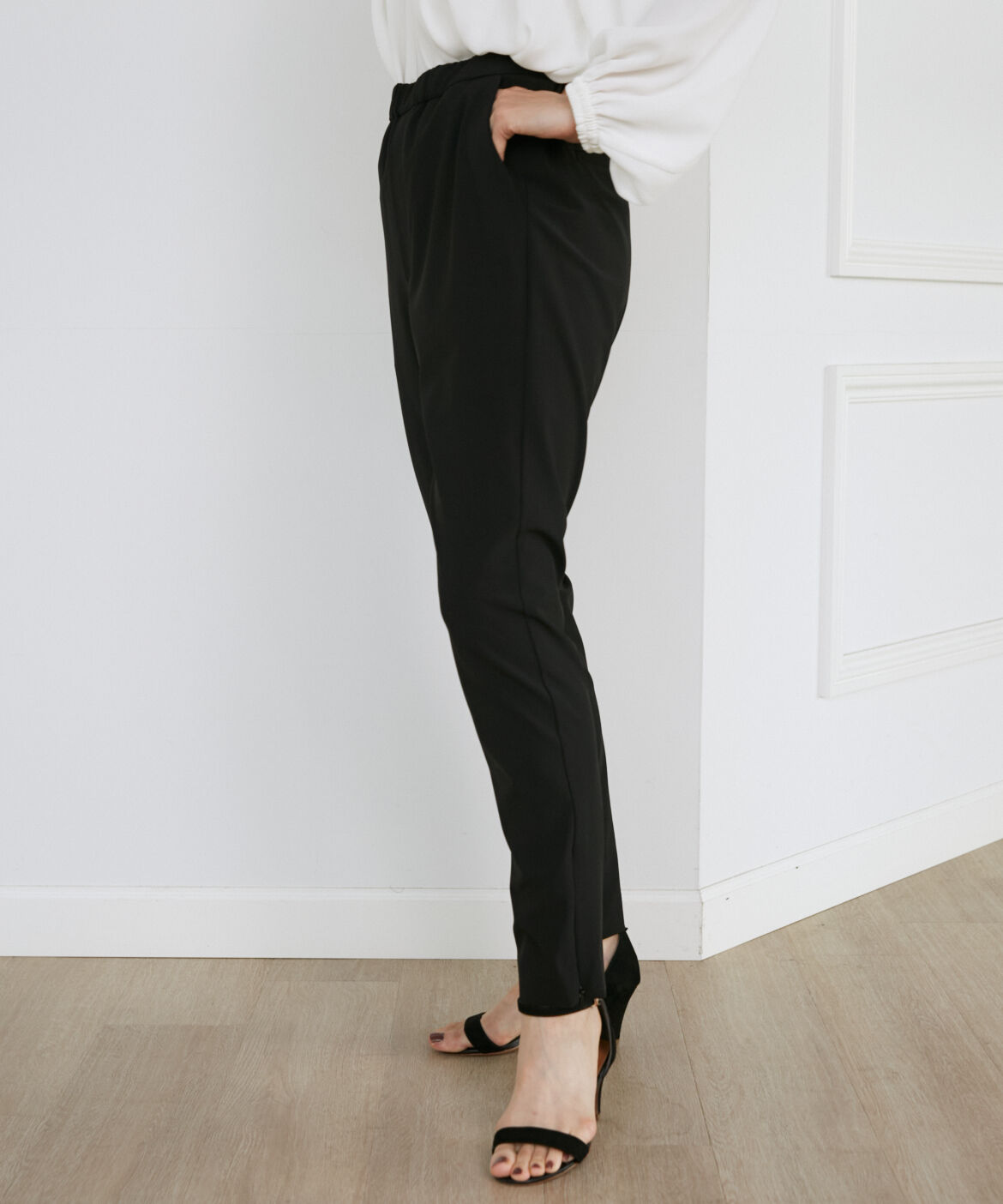 INED「《大きいサイズ》4WAYストレッチテーパードパンツ《アンクル丈/股下68cm》」|スラックス|