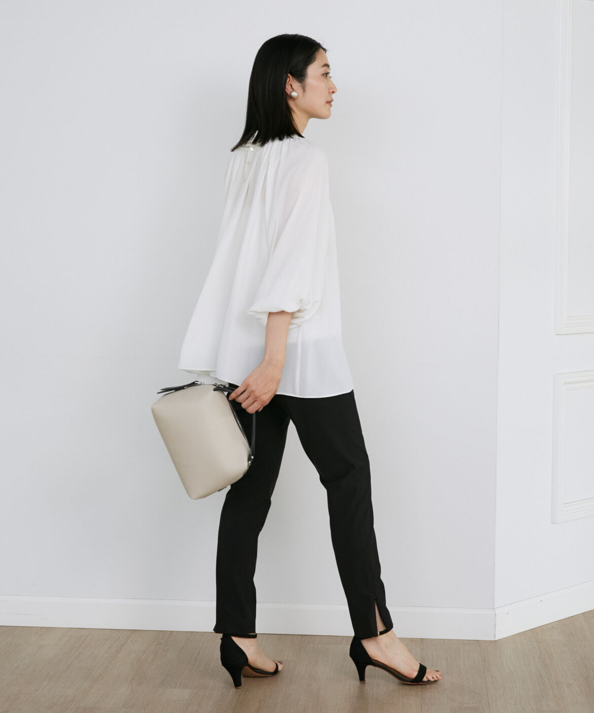 INED「《大きいサイズ》4WAYストレッチテーパードパンツ《アンクル丈/股下68cm》」|スラックス|