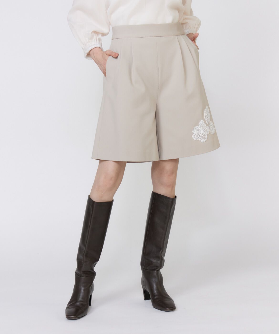 Maglie le cassetto「《ﾌﾗﾝﾄﾞﾙ45周年限定ｺﾚｸｼｮﾝ》ﾌﾗﾜｰﾓﾁｰﾌｷｭﾛｯﾄ《M 」|キュロット|