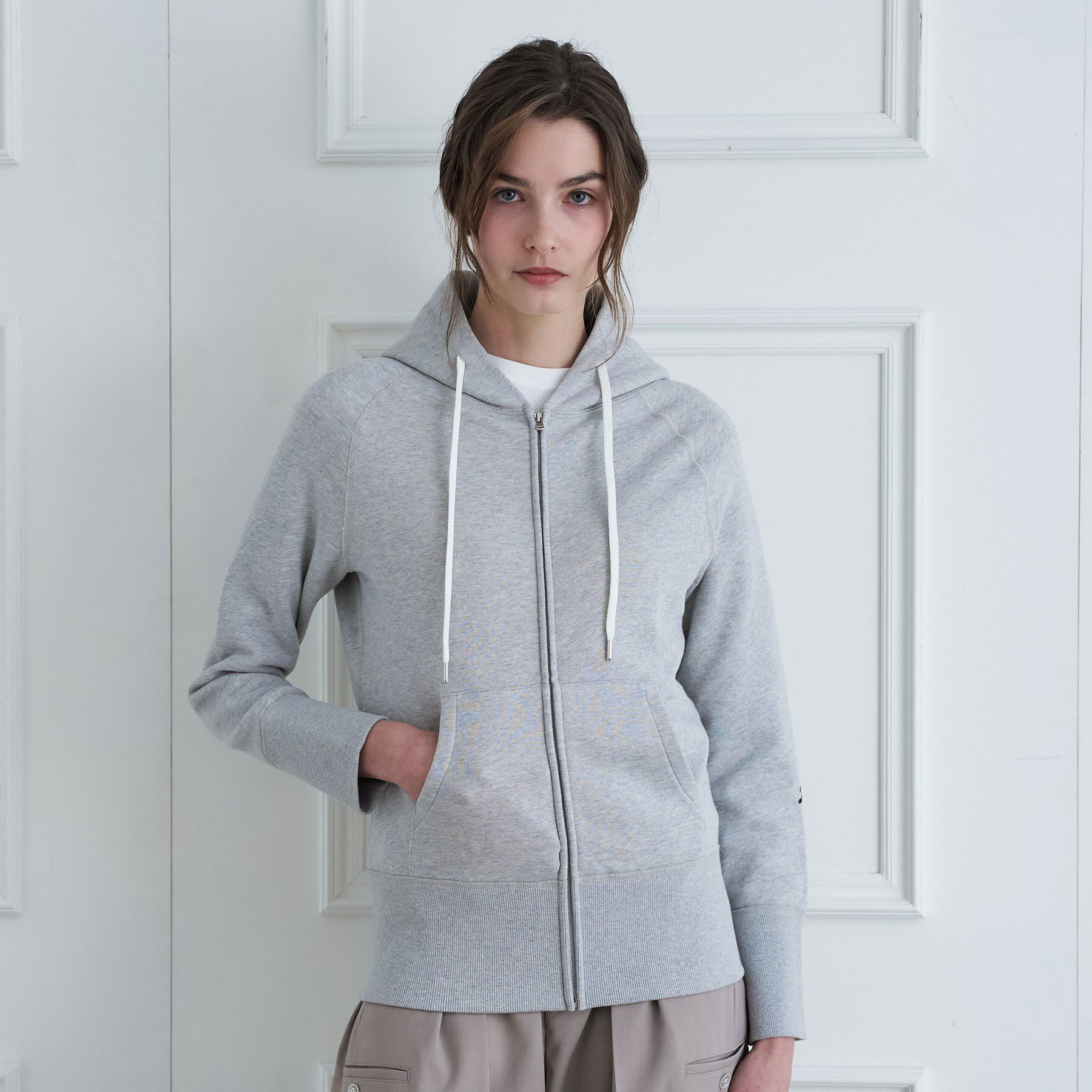 DRESSTERIOR「コットン裏毛フーディー」|パーカー|グレー(012)