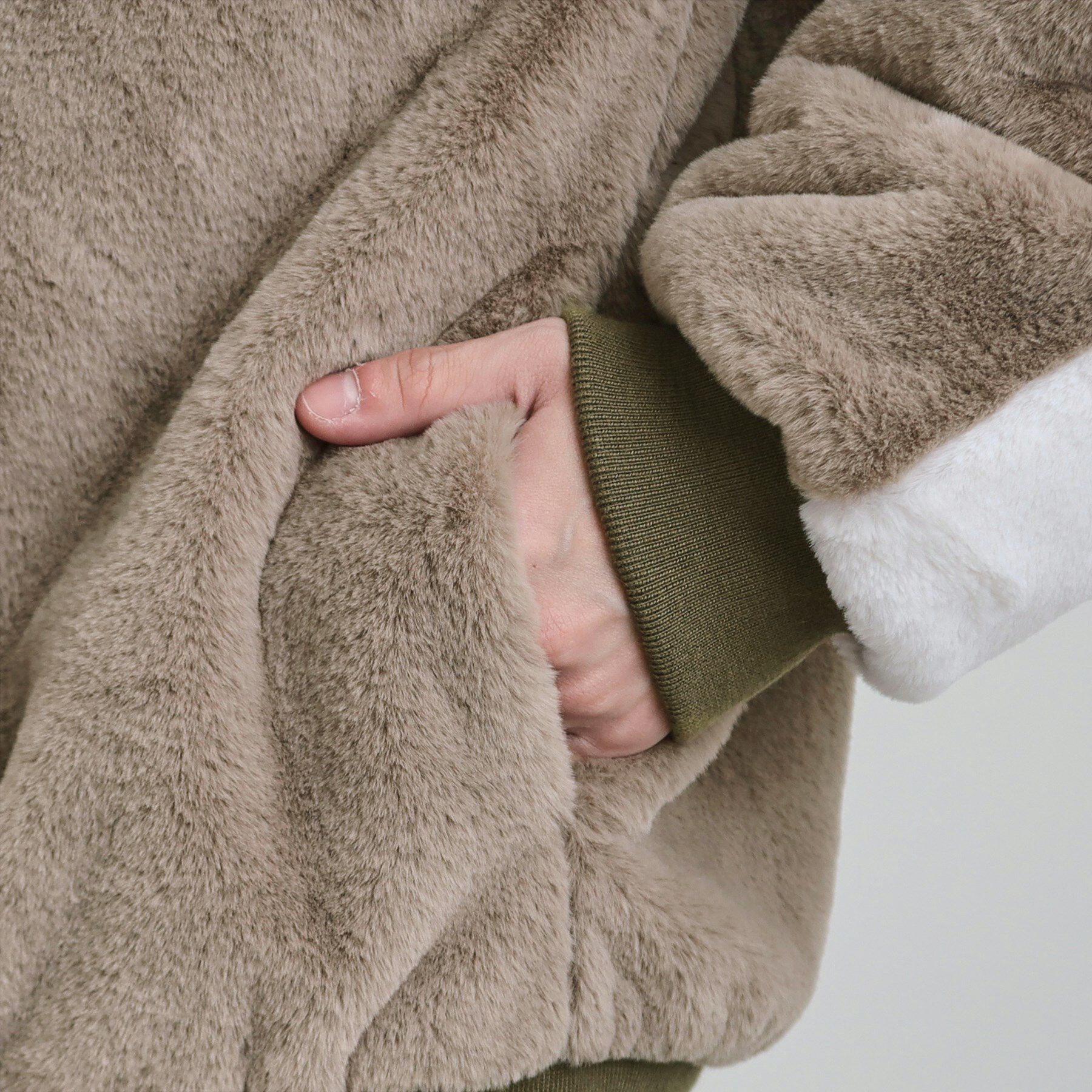 tk.TAKEO KIKUCHI「【2WAY】リバーシブルMA1＆フェイクファーブルゾン」|ブルゾン・スタジャン|