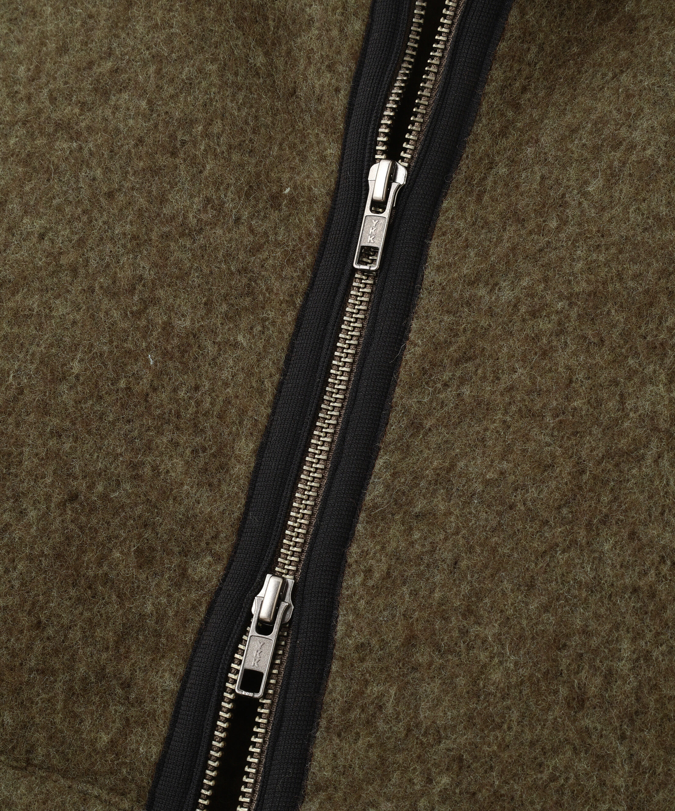 MHL.「SOFT WOOL FLEECE BLOUSON」|ブルゾン・スタジャン|