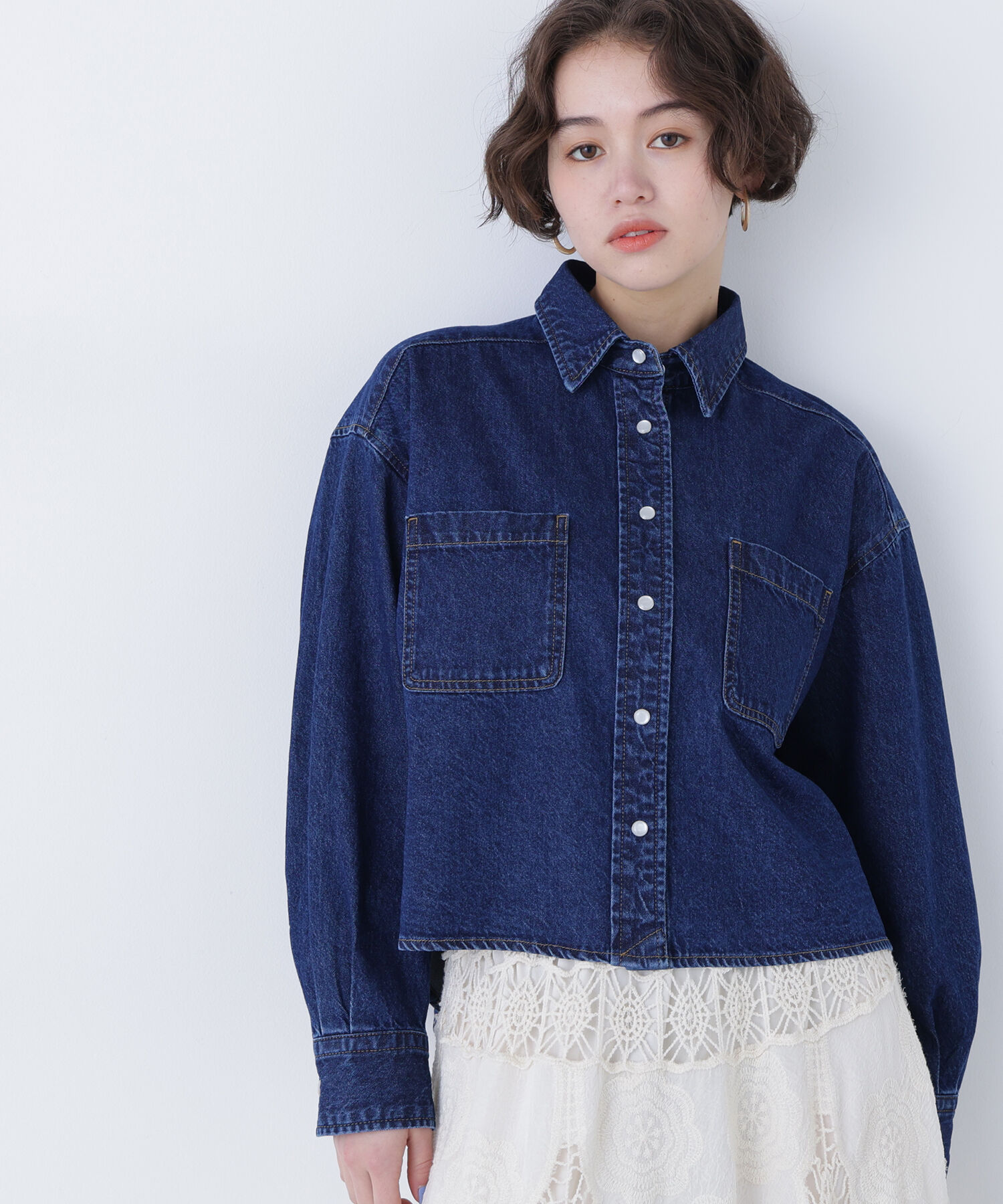  「〈N.〉クロップドデニムシャツ」|シャツ・ブラウス|ネイビー
