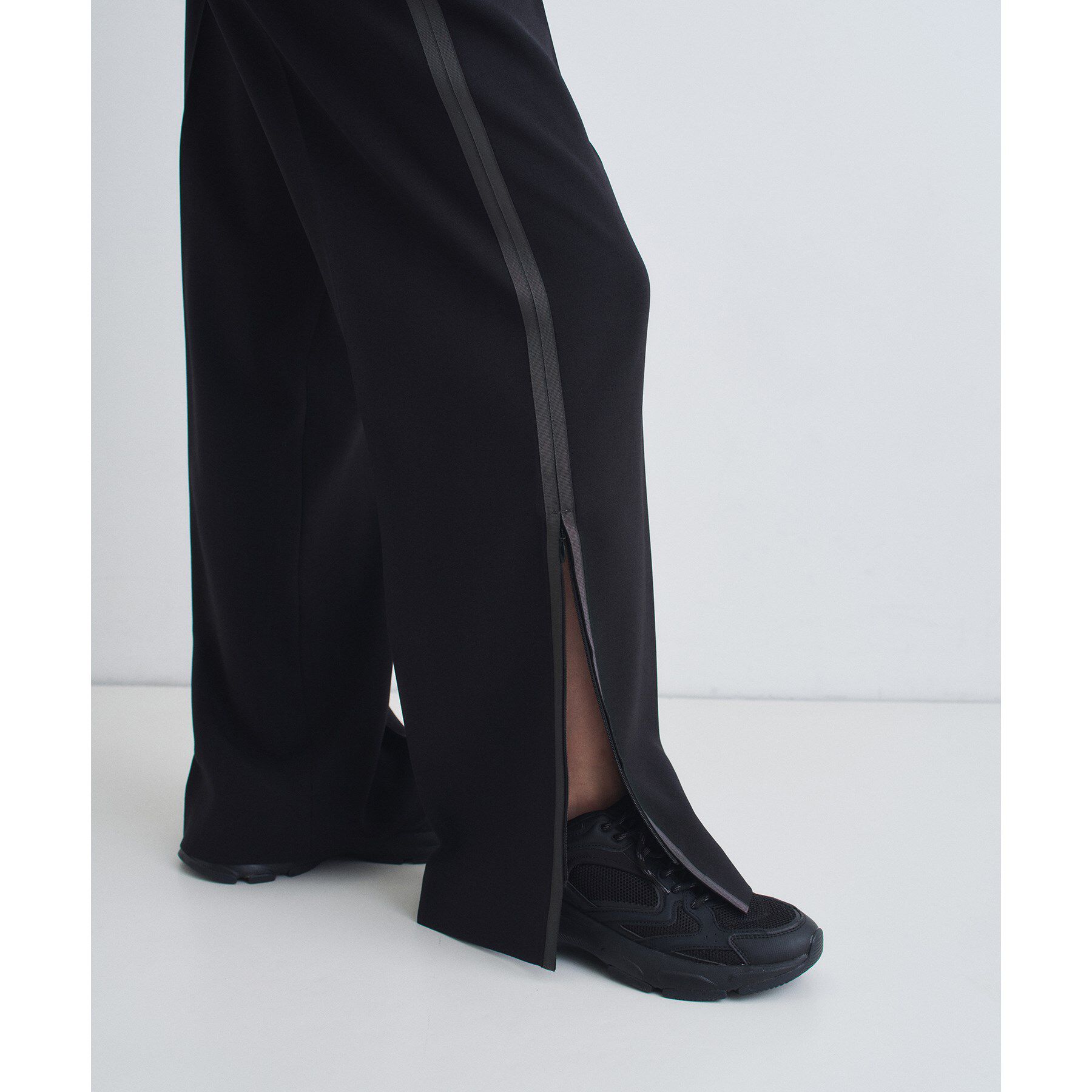 CODE A「line zip trousers」|その他|