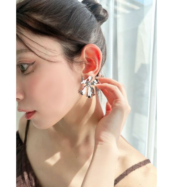 RESEXXY「メタリックフラワーピアス」|ピアス|