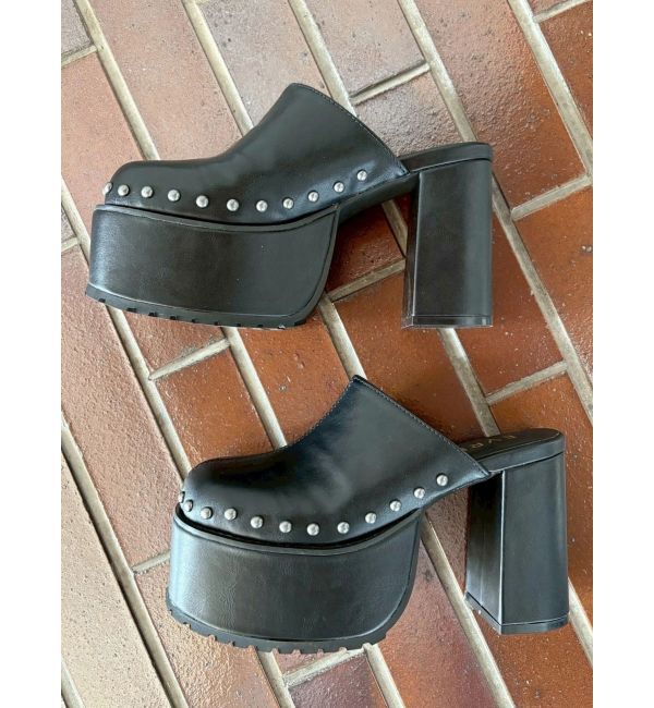 EVRIS「スタッズチャンキーヒールサボ」|サンダル|ブラック
