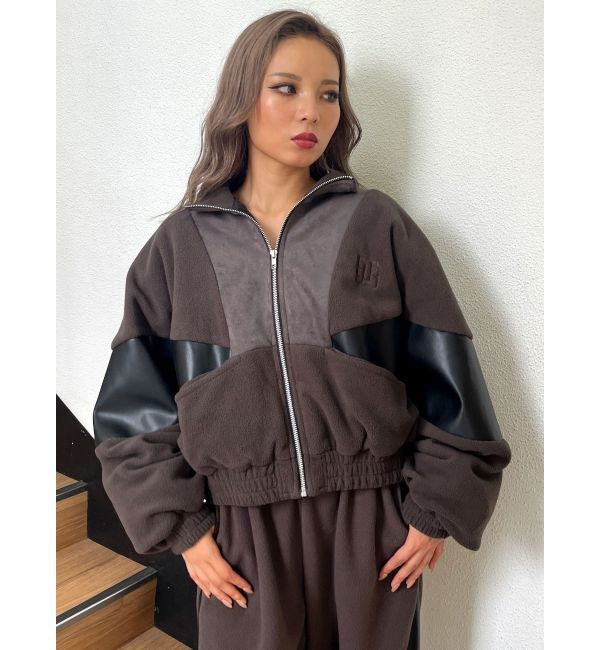 GYDA「GYGYロゴドッキングショートジャケット【SETUP着用可】」|ブルゾン・スタジャン|チャコールグレー