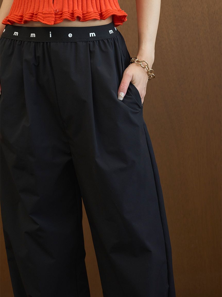 emmi atelier「【Movique】アクティブイージーパンツ/撥水/UVカット/接触冷感」|チノ|