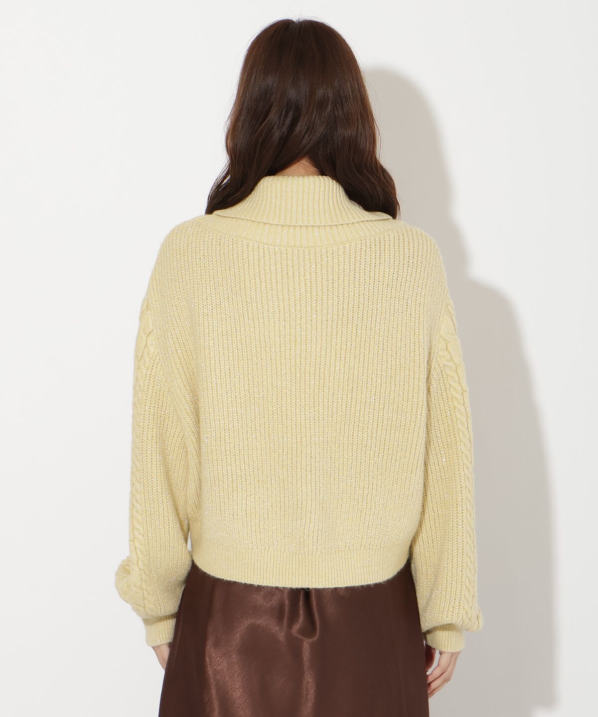 アンドクチュール「ラメケーブルタートルニットプルオーバー」|ニット・セーター|