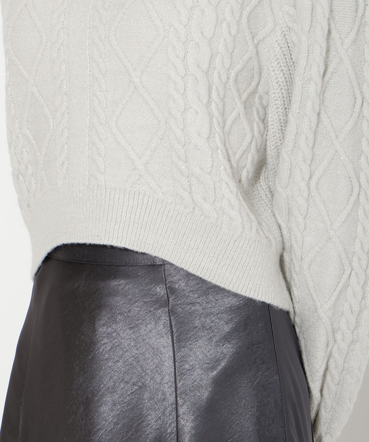 アンドクチュール「ラメケーブルタートルニットプルオーバー」|ニット・セーター|