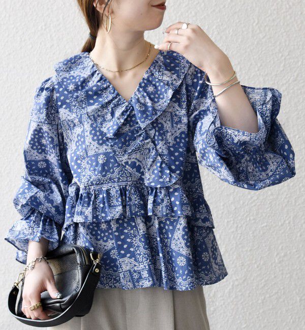 SHIPS any「《予約》SHIPS any:〈洗濯機可能〉バンダナ プリント カシュクール フリル ブラウス」|シャツ・ブラウス|