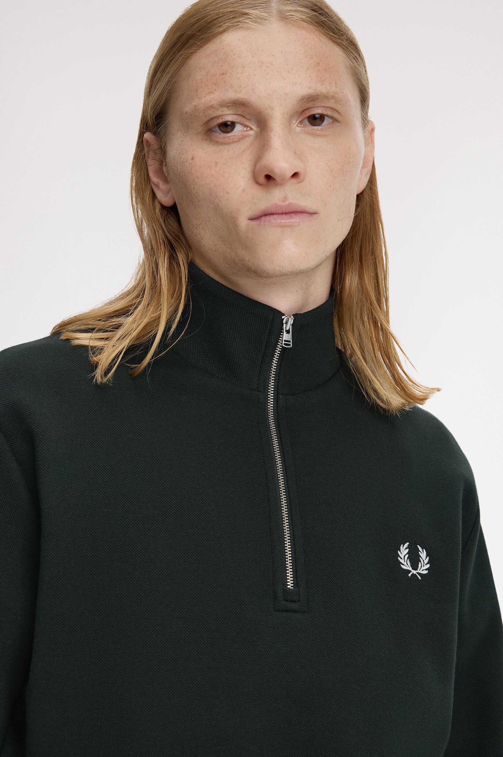 FRED PERRY 「Twisted Stripe Tape Half Zip Sweatshirt」|スウェット・ジャージ|