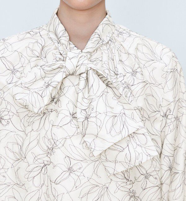 TOMORROWLAND collection「【WEB先行予約】クロスステッチフラワーエンブロイダリー ボウタイブラウス」|シャツ・ブラウス|