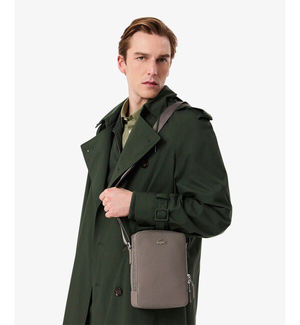 LACOSTE「CHANTACO バーティカルカメラバッグ」|ショルダー・メッセンジャー|