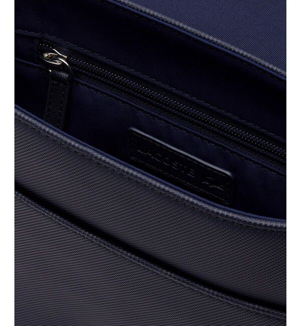 LACOSTE「メンズクラシック スリムフラップサッチェルバッグ / ショルダーバッグ」|ショルダー・メッセンジャー|