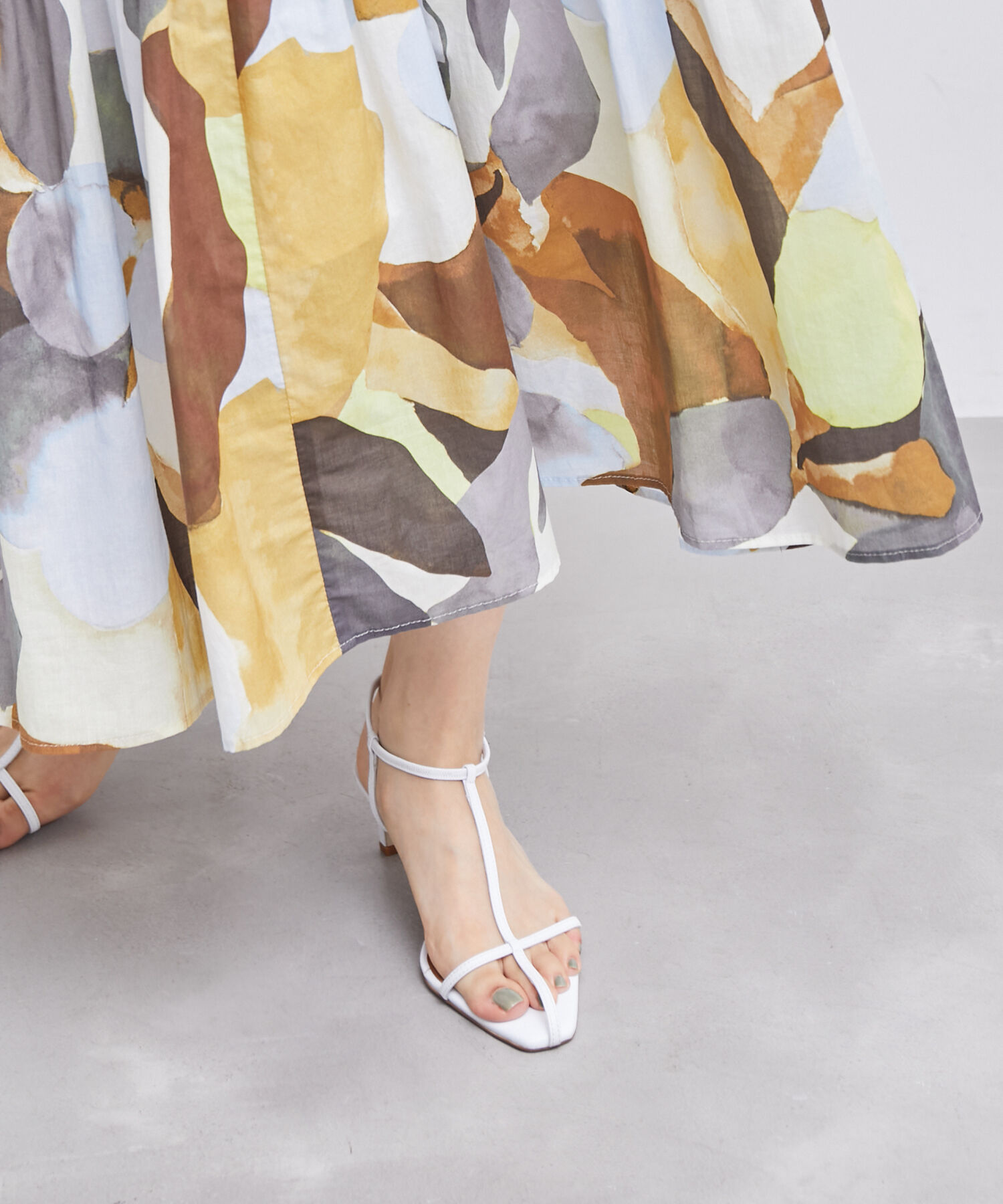 ROPE「ナロークロスストラップヒールサンダル」|サンダル|