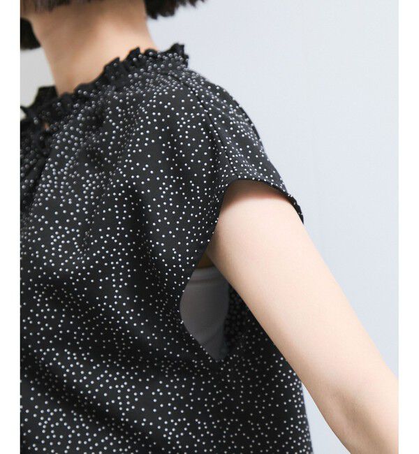VIS「【WEB限定】ドットフリルネックブラウス/通勤対応」|シャツ・ブラウス|