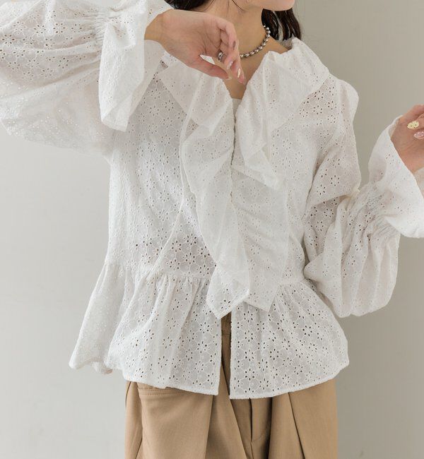  「フラワー刺繍フリルブラウス」|シャツ・ブラウス|オフホワイト
