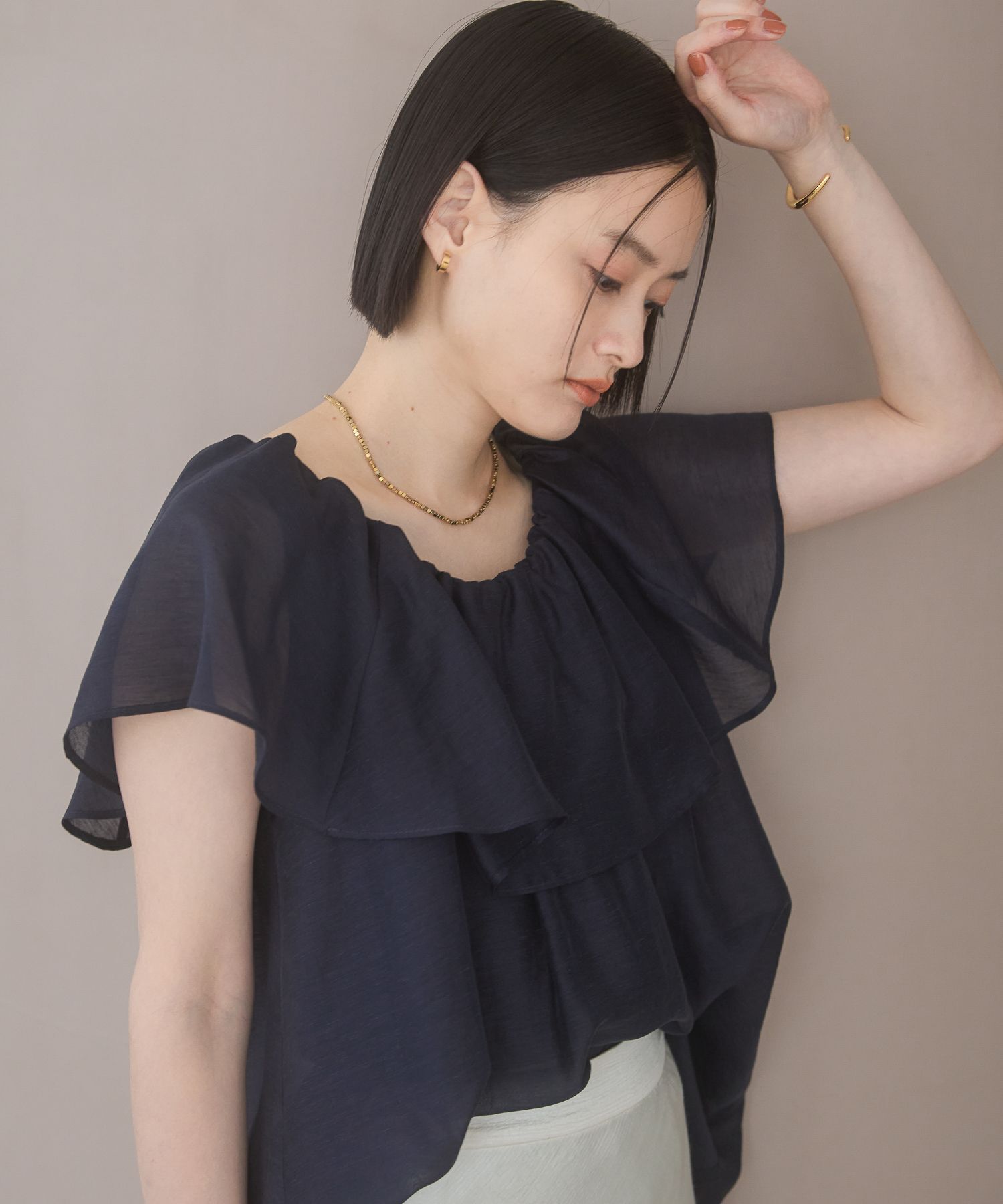 A part by 「リネンフリルブラウスフレンチスリーブ」|シャツ・ブラウス|ネイビー