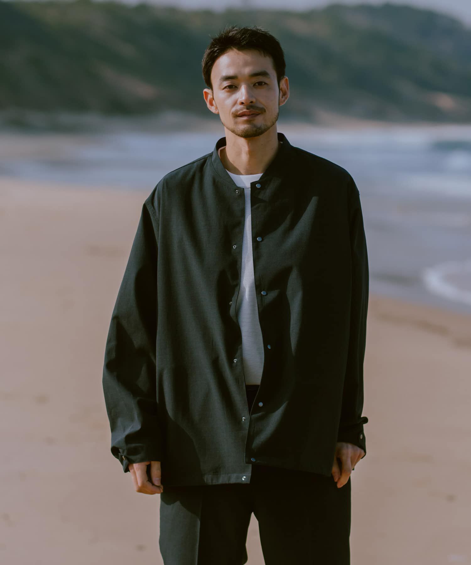 URBAN RESEARCH DOORS「『UR TECH DRYLUXE』『イージーケア/速乾/UVカット』ノーカラーブルゾン」|ブルゾン・スタジャン|