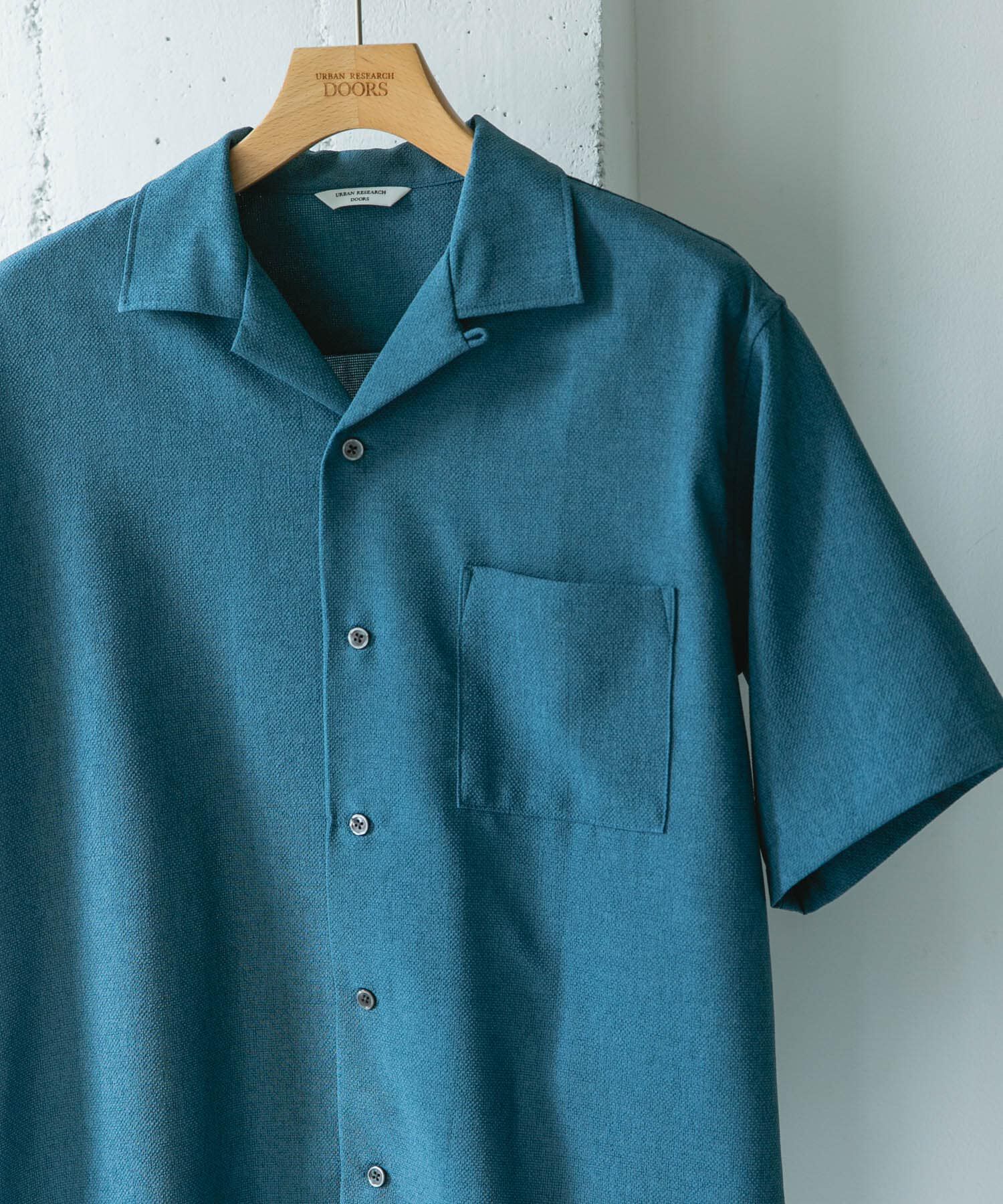 URBAN RESEARCH DOORS「マイクロサッカー オープンカラー ショートスリーブシャツ」|シャツ・ブラウス|ブルー